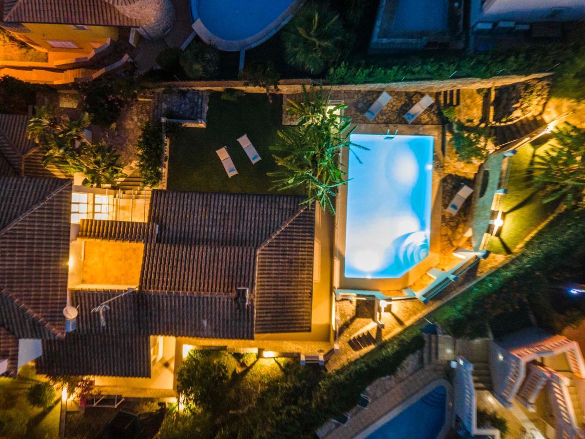 Villa Alcanada Sunrise อัลกูเดีย ภายนอก รูปภาพ